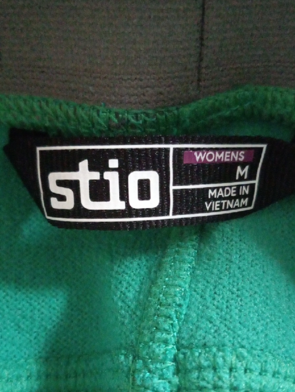 STIO Kelly Green Pants - Picture 4 of 4